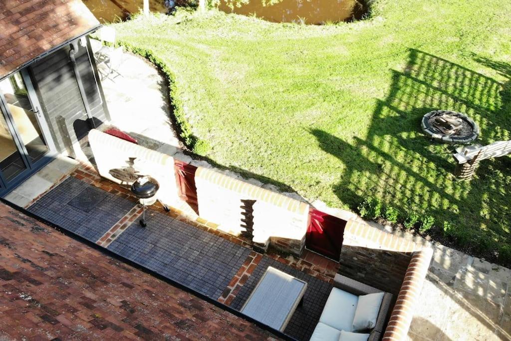 Vila The Piggery Cowfold Exteriér fotografie